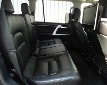 Черный Тойота Ленд Крузер 100, объемом двигателя 5.7 л и пробегом 65 тыс. км за 8500 $, фото 9 на Automoto.ua