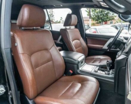 Черный Тойота Ленд Крузер 100, объемом двигателя 5.7 л и пробегом 38 тыс. км за 9000 $, фото 8 на Automoto.ua