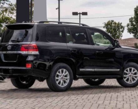 Черный Тойота Ленд Крузер 100, объемом двигателя 5.7 л и пробегом 38 тыс. км за 9000 $, фото 3 на Automoto.ua