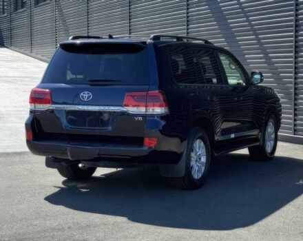 Черный Тойота Ленд Крузер 100, объемом двигателя 5.7 л и пробегом 50 тыс. км за 20000 $, фото 4 на Automoto.ua