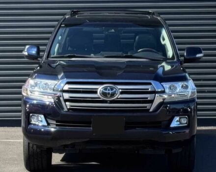 Черный Тойота Ленд Крузер 100, объемом двигателя 5.7 л и пробегом 50 тыс. км за 20000 $, фото 1 на Automoto.ua