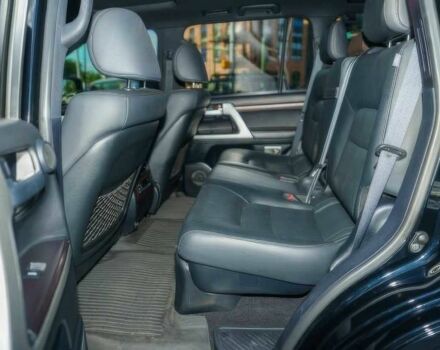 Черный Тойота Ленд Крузер 100, объемом двигателя 5.7 л и пробегом 38 тыс. км за 45000 $, фото 13 на Automoto.ua