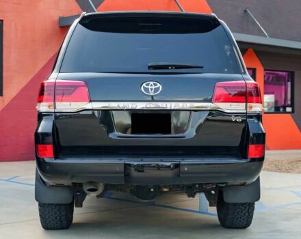 Черный Тойота Ленд Крузер 100, объемом двигателя 5.7 л и пробегом 38 тыс. км за 45000 $, фото 5 на Automoto.ua