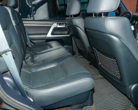 Черный Тойота Ленд Крузер 100, объемом двигателя 5.7 л и пробегом 38 тыс. км за 45000 $, фото 12 на Automoto.ua