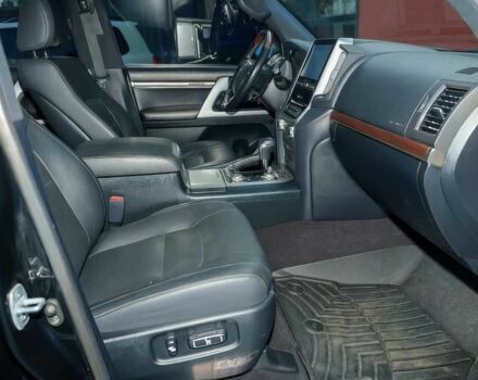 Черный Тойота Ленд Крузер 100, объемом двигателя 5.7 л и пробегом 38 тыс. км за 45000 $, фото 8 на Automoto.ua