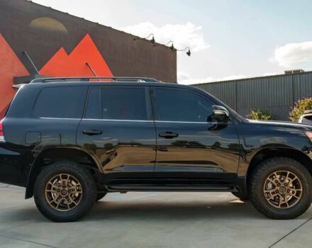 Черный Тойота Ленд Крузер 100, объемом двигателя 5.7 л и пробегом 38 тыс. км за 45000 $, фото 7 на Automoto.ua