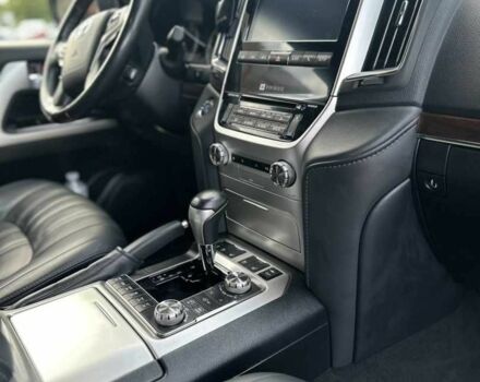 Черный Тойота Ленд Крузер 100, объемом двигателя 4.46 л и пробегом 134 тыс. км за 66000 $, фото 12 на Automoto.ua