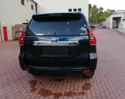 Черный Тойота Ленд Крузер 100, объемом двигателя 2.8 л и пробегом 13 тыс. км за 46000 $, фото 5 на Automoto.ua