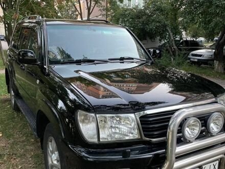 Черный Тойота Ленд Крузер 100, объемом двигателя 4.7 л и пробегом 442 тыс. км за 10000 $, фото 1 на Automoto.ua