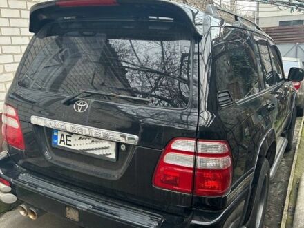 Тойота Ленд Крузер 100 2003 в Днепре (Днепропетровске) на Automoto.ua Черный Тойота Ленд Крузер 100, объемом двигателя 4.7 л и пробегом 290 тыс. км за 15999 $, фото 1 на Automoto.ua