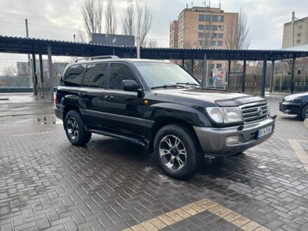 Черный Тойота Ленд Крузер 100, объемом двигателя 4.7 л и пробегом 362 тыс. км за 10500 $, фото 1 на Automoto.ua