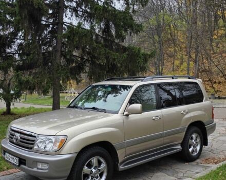 Желтый Тойота Ленд Крузер 100, объемом двигателя 4.7 л и пробегом 99 тыс. км за 35000 $, фото 3 на Automoto.ua