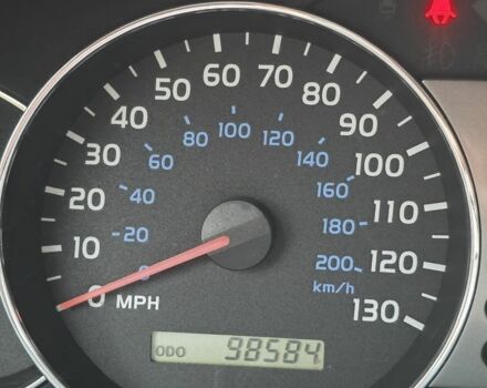 Желтый Тойота Ленд Крузер 100, объемом двигателя 4.7 л и пробегом 99 тыс. км за 35000 $, фото 1 на Automoto.ua