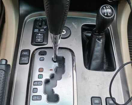 Желтый Тойота Ленд Крузер 100, объемом двигателя 4.7 л и пробегом 99 тыс. км за 35000 $, фото 5 на Automoto.ua