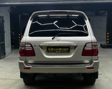 Серый Тойота Ленд Крузер 100, объемом двигателя 4.7 л и пробегом 385 тыс. км за 10200 $, фото 4 на Automoto.ua