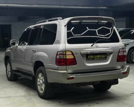 Серый Тойота Ленд Крузер 100, объемом двигателя 4.7 л и пробегом 385 тыс. км за 10200 $, фото 3 на Automoto.ua