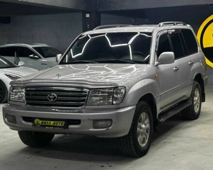Серый Тойота Ленд Крузер 100, объемом двигателя 4.7 л и пробегом 385 тыс. км за 10200 $, фото 2 на Automoto.ua