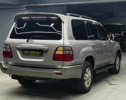 Серый Тойота Ленд Крузер 100, объемом двигателя 4.7 л и пробегом 385 тыс. км за 10200 $, фото 5 на Automoto.ua