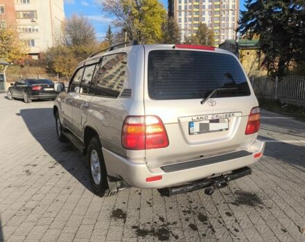 Сірий Тойота Ленд Крузер 100, об'ємом двигуна 4.7 л та пробігом 484 тис. км за 13000 $, фото 1 на Automoto.ua