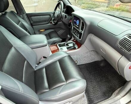 Сірий Тойота Ленд Крузер 100, об'ємом двигуна 4.7 л та пробігом 460 тис. км за 8500 $, фото 19 на Automoto.ua