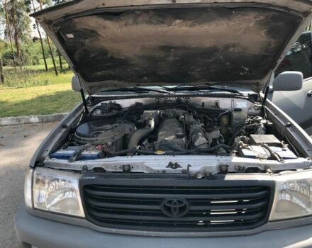 Сірий Тойота Ленд Крузер 100, об'ємом двигуна 4.2 л та пробігом 1000 тис. км за 12500 $, фото 7 на Automoto.ua