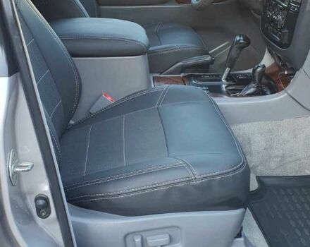 Сірий Тойота Ленд Крузер 100, об'ємом двигуна 4.2 л та пробігом 356 тис. км за 14000 $, фото 16 на Automoto.ua