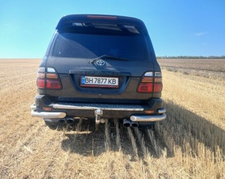 Серый Тойота Ленд Крузер 100, объемом двигателя 4 л и пробегом 459 тыс. км за 12300 $, фото 2 на Automoto.ua