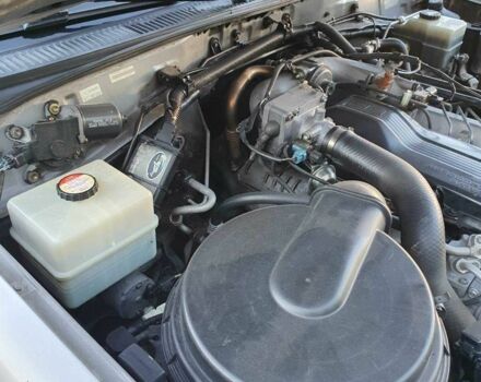 Сірий Тойота Ленд Крузер 100, об'ємом двигуна 4.2 л та пробігом 356 тис. км за 14000 $, фото 17 на Automoto.ua