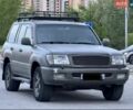 Серый Тойота Ленд Крузер 100, объемом двигателя 4.7 л и пробегом 372 тыс. км за 9900 $, фото 1 на Automoto.ua