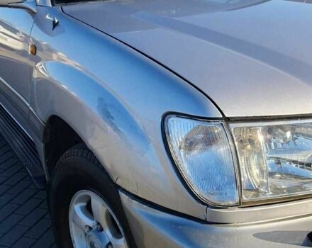 Сірий Тойота Ленд Крузер 100, об'ємом двигуна 4.2 л та пробігом 356 тис. км за 14000 $, фото 4 на Automoto.ua