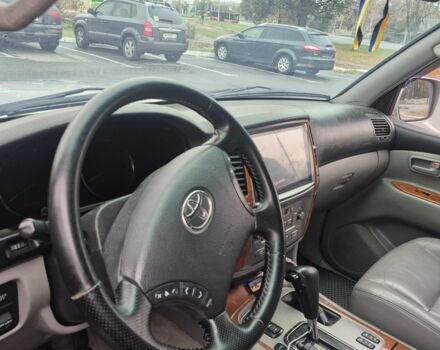 Серый Тойота Ленд Крузер 100, объемом двигателя 4.2 л и пробегом 437 тыс. км за 18800 $, фото 8 на Automoto.ua