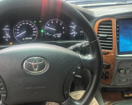 Серый Тойота Ленд Крузер 100, объемом двигателя 4.2 л и пробегом 437 тыс. км за 18800 $, фото 4 на Automoto.ua