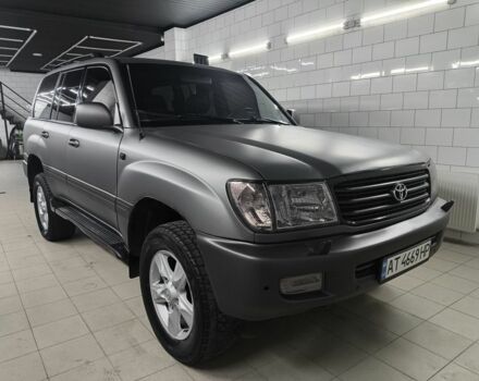 Серый Тойота Ленд Крузер 100, объемом двигателя 4.7 л и пробегом 338 тыс. км за 15900 $, фото 1 на Automoto.ua