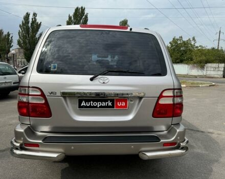 Серый Тойота Ленд Крузер 100, объемом двигателя 4.7 л и пробегом 390 тыс. км за 14990 $, фото 4 на Automoto.ua