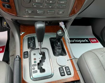 Серый Тойота Ленд Крузер 100, объемом двигателя 4.7 л и пробегом 390 тыс. км за 14990 $, фото 26 на Automoto.ua