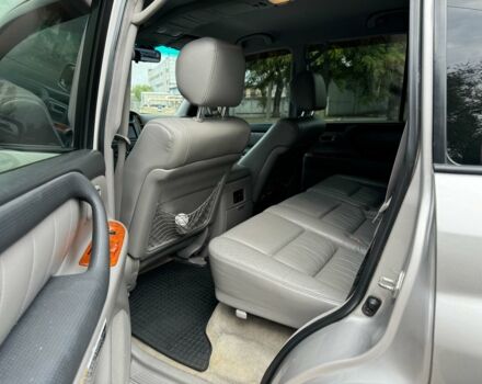 Серый Тойота Ленд Крузер 100, объемом двигателя 4.7 л и пробегом 390 тыс. км за 14990 $, фото 15 на Automoto.ua