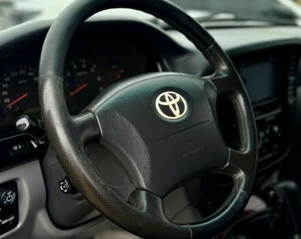 Серый Тойота Ленд Крузер 100, объемом двигателя 4.7 л и пробегом 390 тыс. км за 11650 $, фото 6 на Automoto.ua