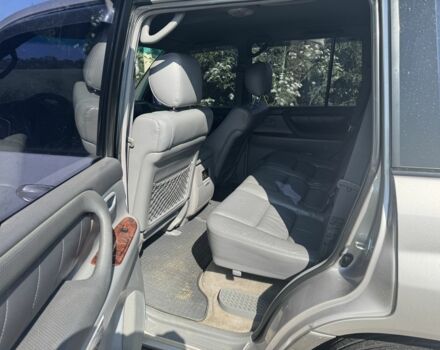 Серый Тойота Ленд Крузер 100, объемом двигателя 4.7 л и пробегом 320 тыс. км за 15000 $, фото 5 на Automoto.ua