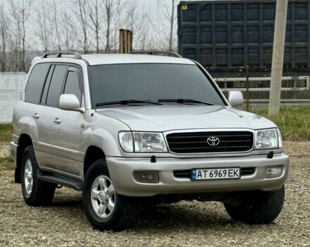 Серый Тойота Ленд Крузер 100, объемом двигателя 4.7 л и пробегом 390 тыс. км за 11650 $, фото 1 на Automoto.ua