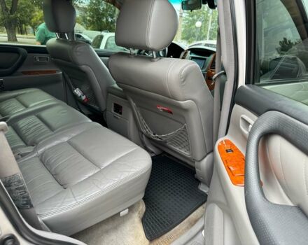 Серый Тойота Ленд Крузер 100, объемом двигателя 4.7 л и пробегом 390 тыс. км за 14990 $, фото 16 на Automoto.ua