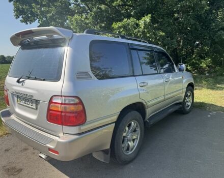 Серый Тойота Ленд Крузер 100, объемом двигателя 4.7 л и пробегом 320 тыс. км за 15000 $, фото 2 на Automoto.ua