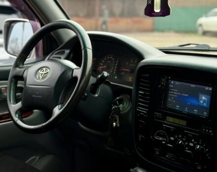 Серый Тойота Ленд Крузер 100, объемом двигателя 4.7 л и пробегом 390 тыс. км за 11650 $, фото 13 на Automoto.ua