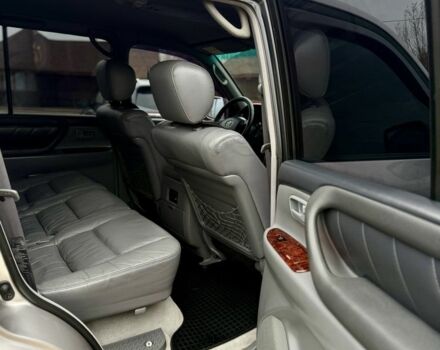 Серый Тойота Ленд Крузер 100, объемом двигателя 4.7 л и пробегом 390 тыс. км за 11650 $, фото 14 на Automoto.ua