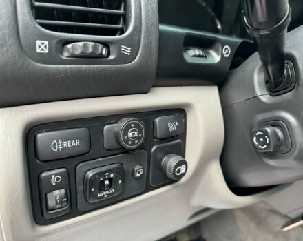 Серый Тойота Ленд Крузер 100, объемом двигателя 4.7 л и пробегом 390 тыс. км за 14990 $, фото 24 на Automoto.ua