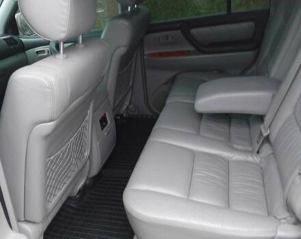 Серый Тойота Ленд Крузер 100, объемом двигателя 4.7 л и пробегом 291 тыс. км за 16199 $, фото 6 на Automoto.ua