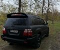 Серый Тойота Ленд Крузер 100, объемом двигателя 4.7 л и пробегом 415 тыс. км за 13000 $, фото 1 на Automoto.ua