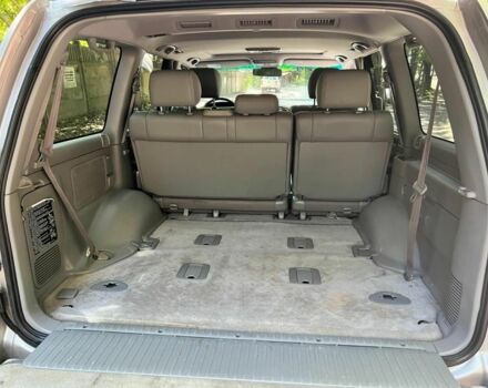 Серый Тойота Ленд Крузер 100, объемом двигателя 4.7 л и пробегом 250 тыс. км за 15999 $, фото 5 на Automoto.ua