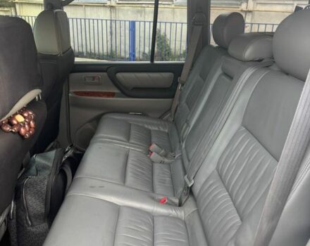Серый Тойота Ленд Крузер 100, объемом двигателя 0 л и пробегом 275 тыс. км за 11300 $, фото 11 на Automoto.ua