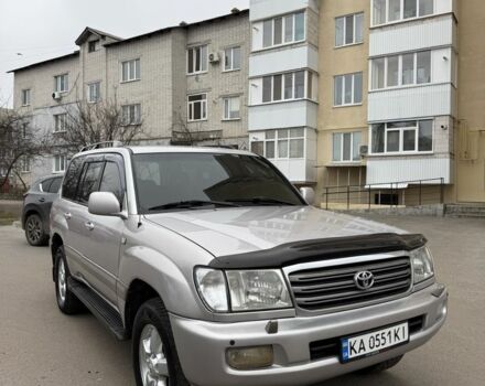 Серый Тойота Ленд Крузер 100, объемом двигателя 4.7 л и пробегом 377 тыс. км за 9500 $, фото 3 на Automoto.ua