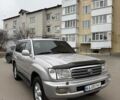 Серый Тойота Ленд Крузер 100, объемом двигателя 4.7 л и пробегом 377 тыс. км за 9500 $, фото 3 на Automoto.ua